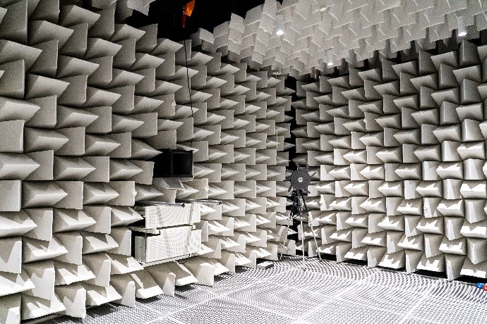 Anechoic room Aeroacoustics Ecole Centrale de Lyon