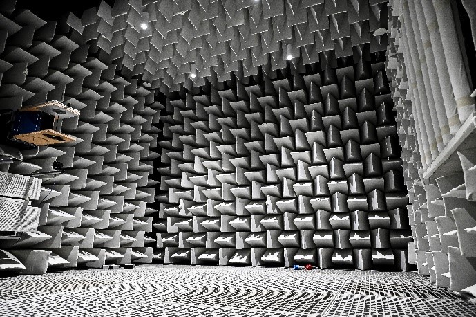 Anechoic room Aeroacoustics Ecole Centrale de Lyon